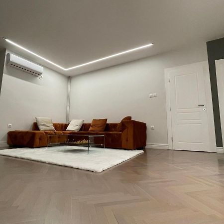 The Alchemist Luxury Apartment Skopje Exteriör bild